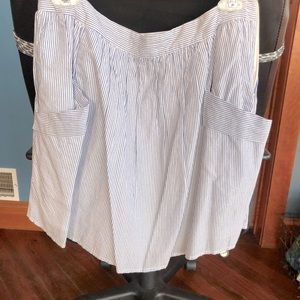 Gap brand women’s cotton miniskirt.